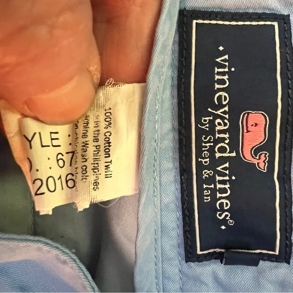 VINEYARD VINES Mens 100% Cotton Shorts. Slant Pockets front. Belt loops. Size 30